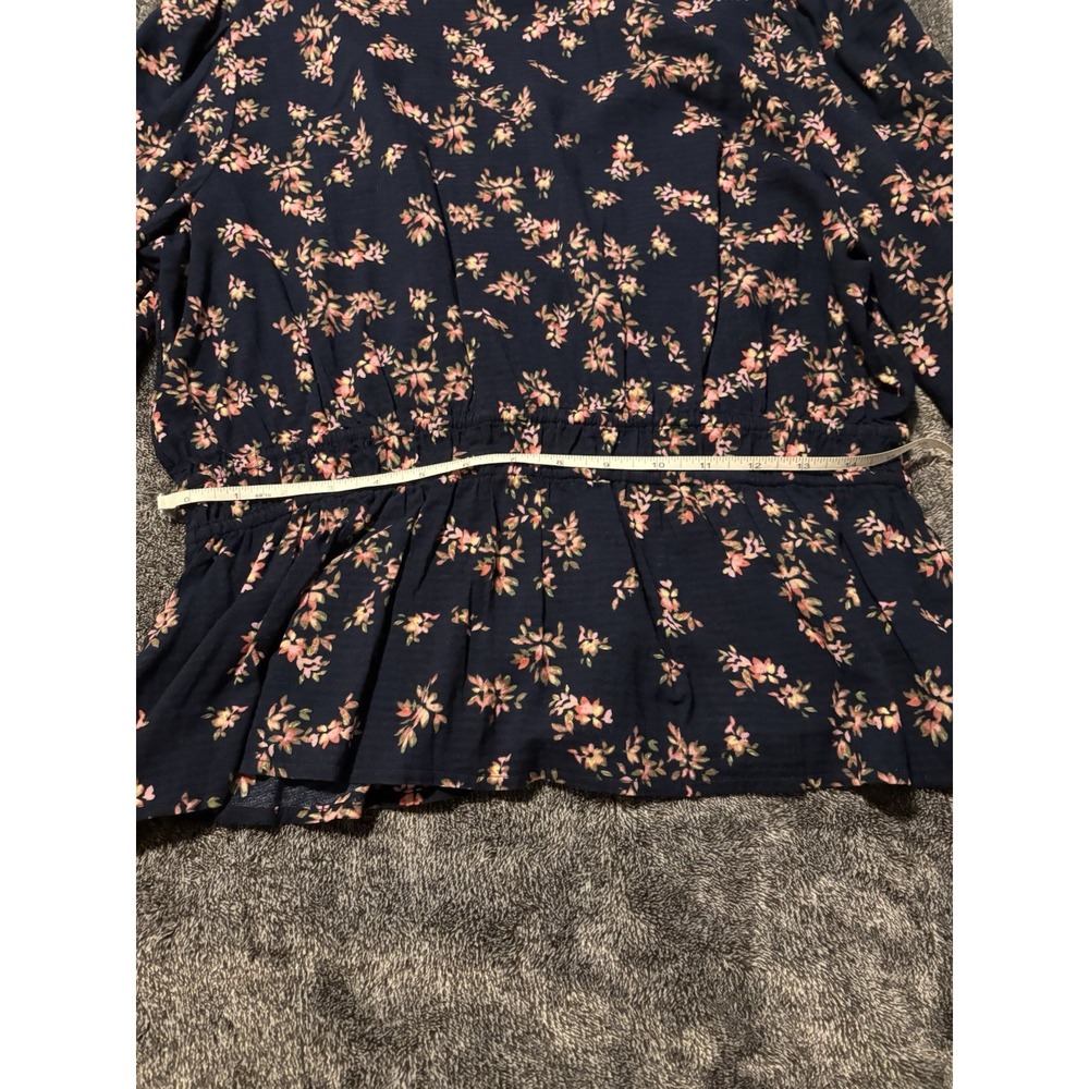 Time And Tru Navy Blue Peplum Floral Shirt Size 12-14 - Picture 13 of 13